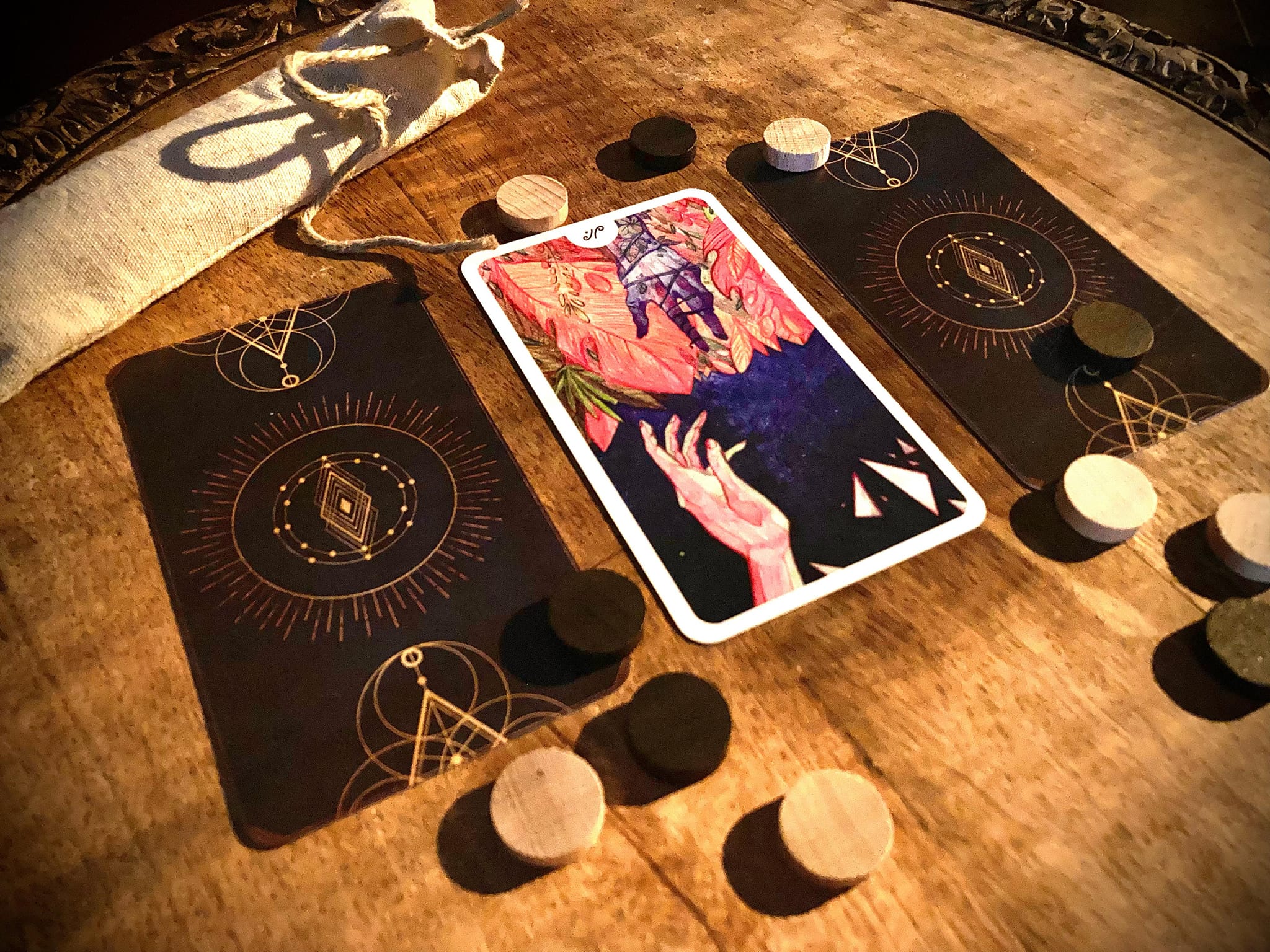 jeu de tarot divinatoire réalisé par margot huguet