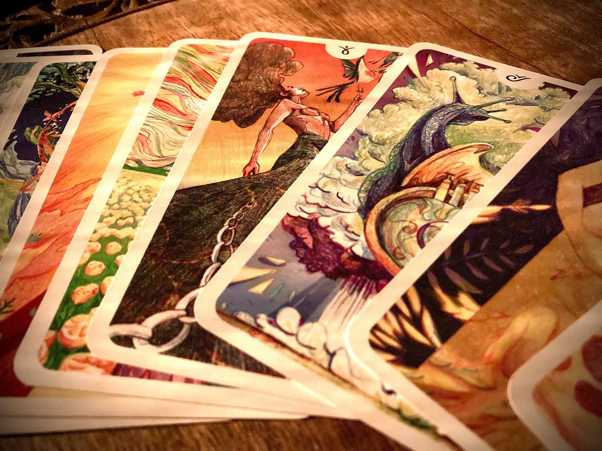 jeu de tarot divinatoire réalisé par margot huguet